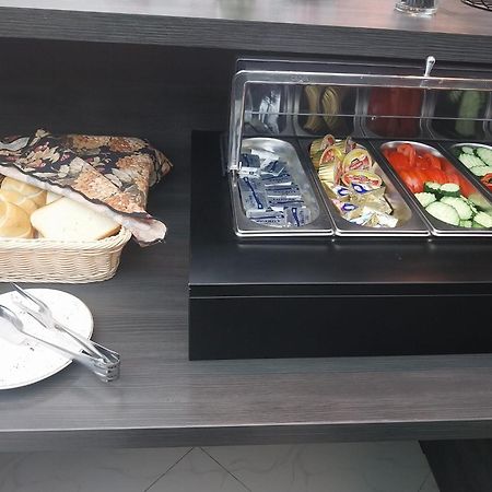 Hotel Novotheos 拉迪亚 外观 照片