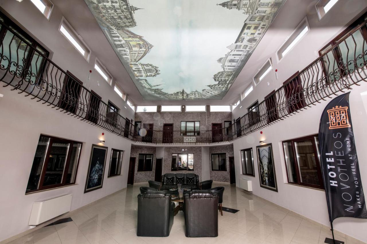 Hotel Novotheos 拉迪亚 外观 照片
