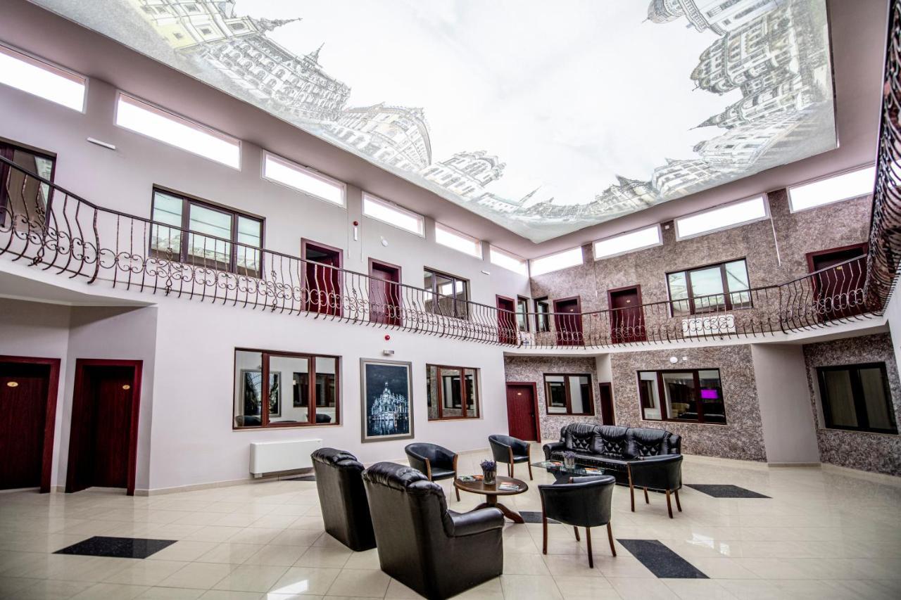 Hotel Novotheos 拉迪亚 外观 照片
