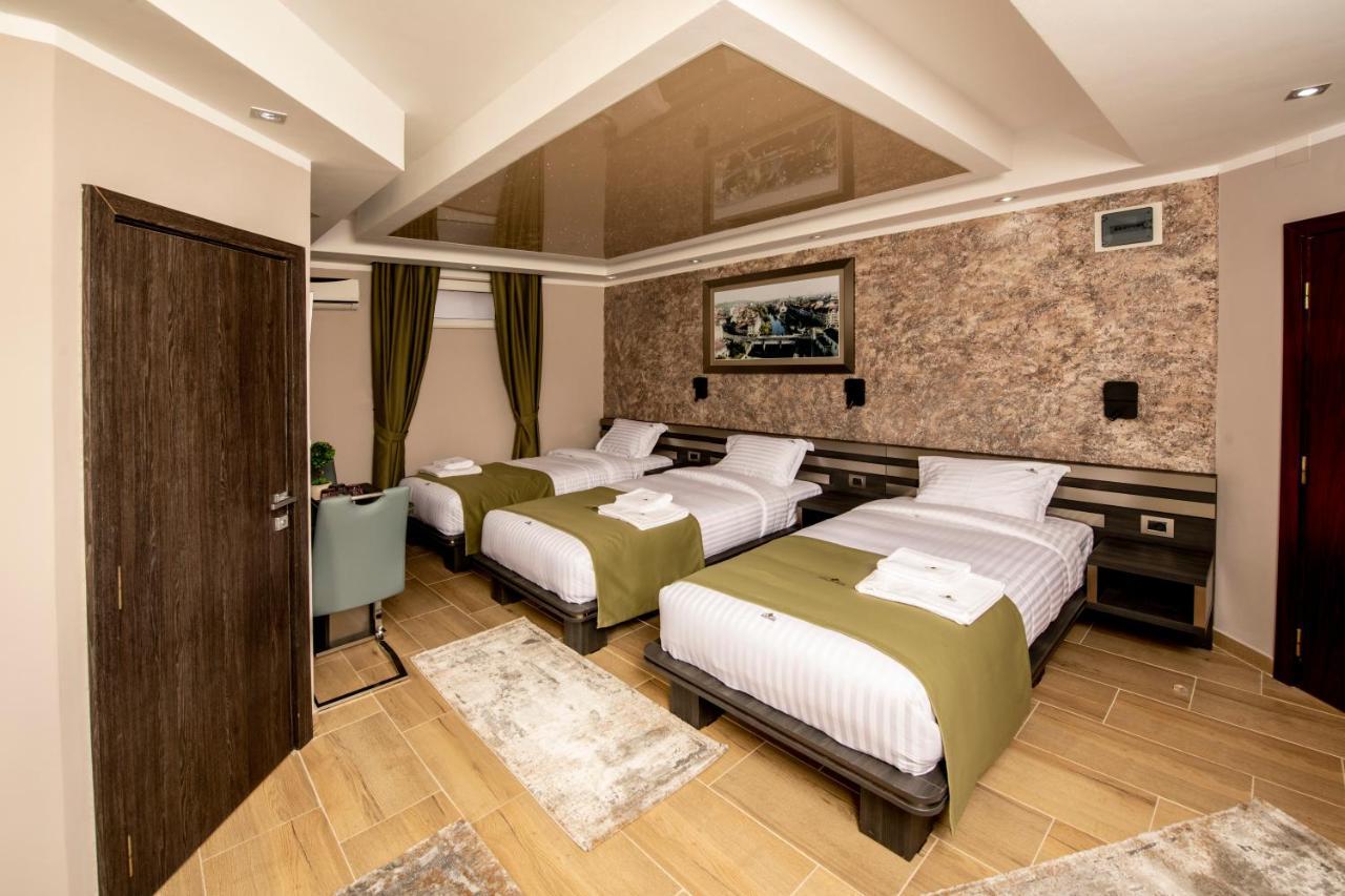 Hotel Novotheos 拉迪亚 外观 照片