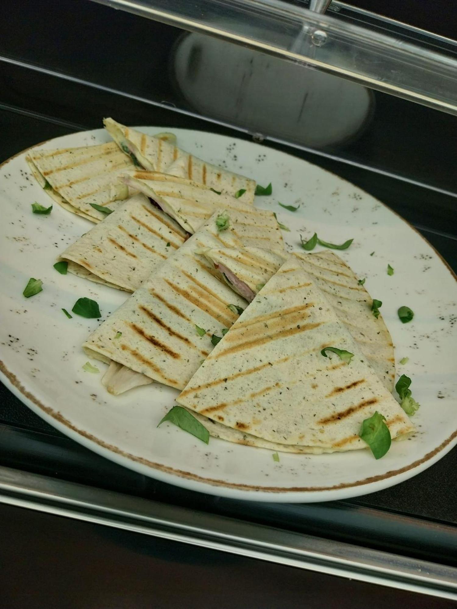 Hotel Novotheos 拉迪亚 外观 照片